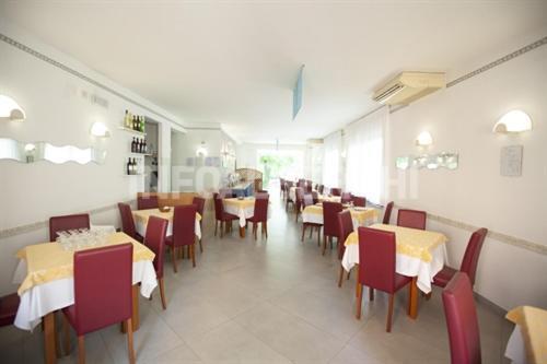 Hotel Azzurro Cattolica Luaran gambar
