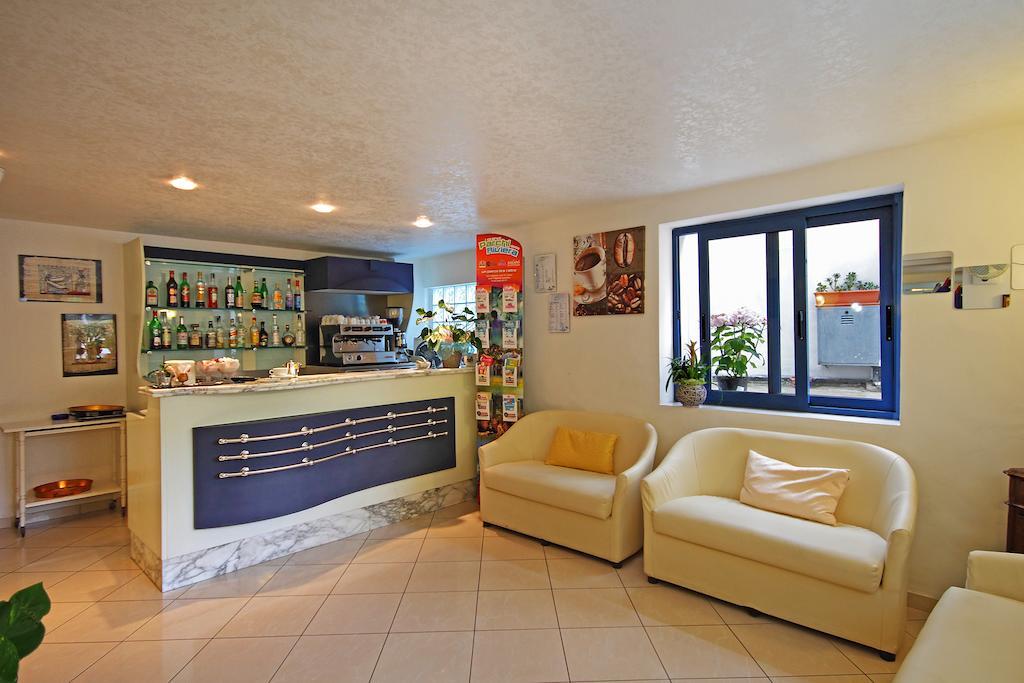 Hotel Azzurro Cattolica Luaran gambar